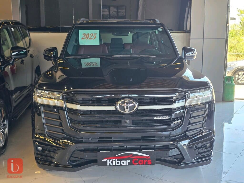 Toyota Land Cruiser GXR 1