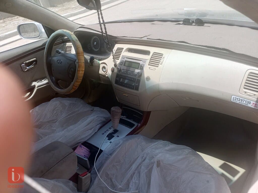 Hyundai Azera 7