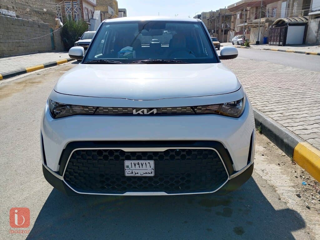 KIA Soul LX 1