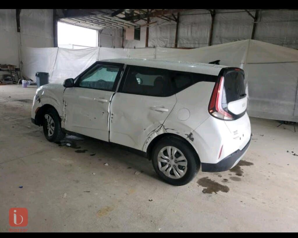 KIA Soul LX 15