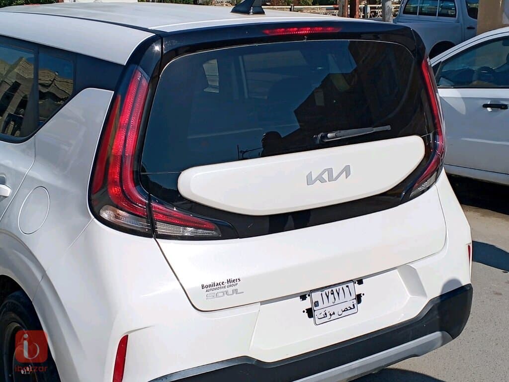 KIA Soul LX 9