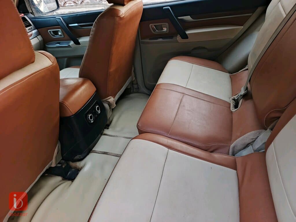 Mitsubishi Pajero GLS 3