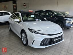 Toyota Camry LE — photo 2