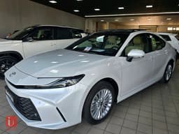 Toyota Camry LE — photo 3