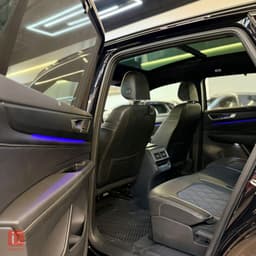 Volkswagen Atlas SEL R-Line — photo 12