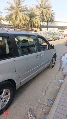 Dodge Caravan Standard — photo 13