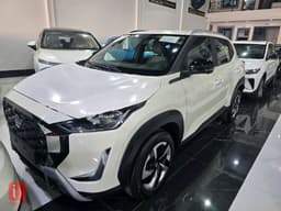 Nissan magnite — photo 2