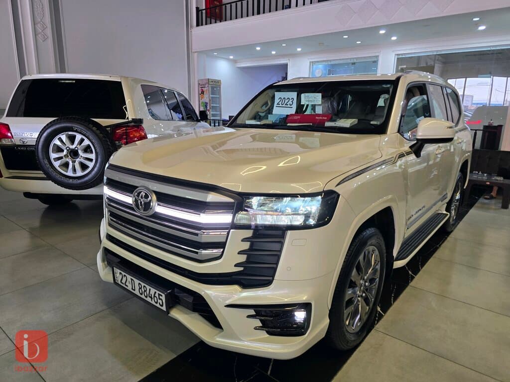 تويوتا لاند كروزر GXR Limited