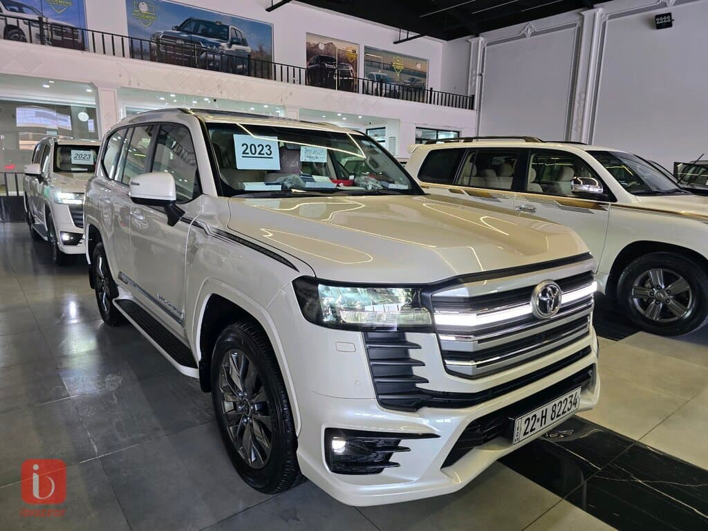 Toyota Land Cruiser GXR Limited — photo 2