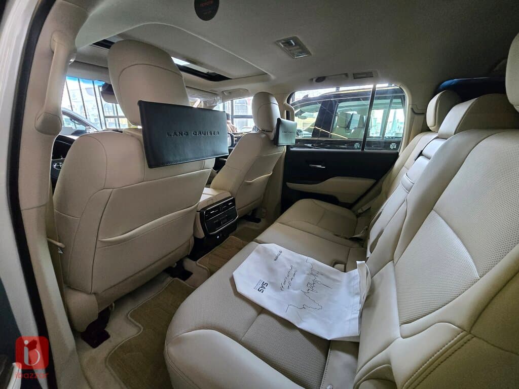 Toyota Land Cruiser GXR — photo 5