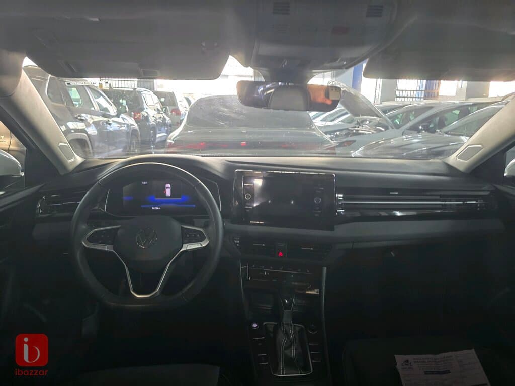 Volkswagen Jetta SE — photo 6