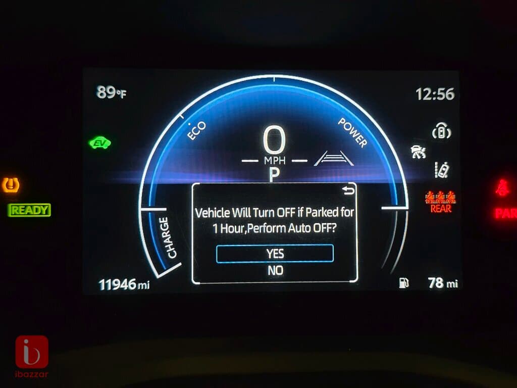 Toyota Camry SE — photo 10