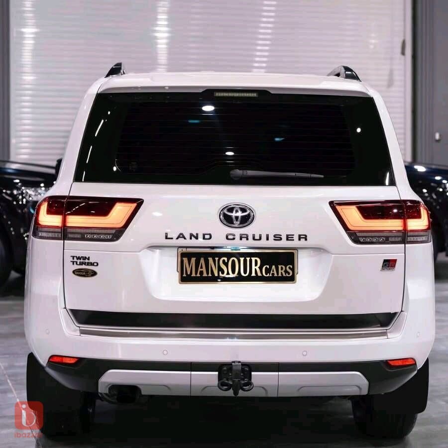 Toyota Land Cruiser GR — photo 4