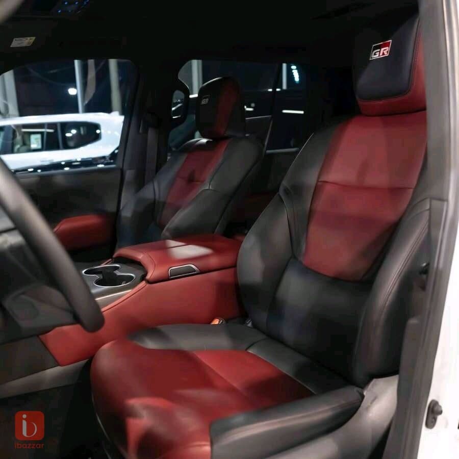 Toyota Land Cruiser GR — photo 9