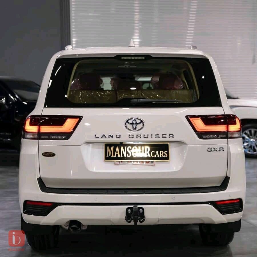 Toyota Land Cruiser GXR — photo 5