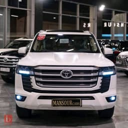 Toyota Land Cruiser GXR — photo 2