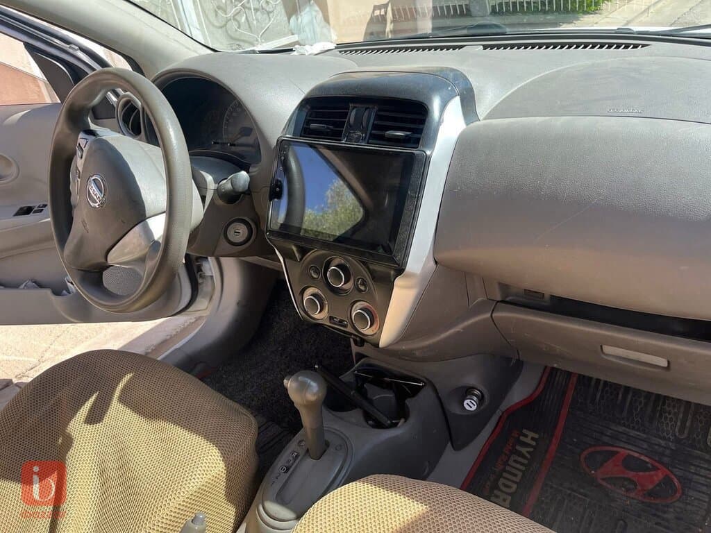 Nissan Sunny Base — photo 4