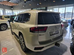 Toyota Land Cruiser VX — photo 4