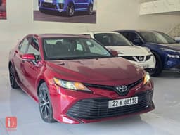 Toyota Camry LE — photo 2