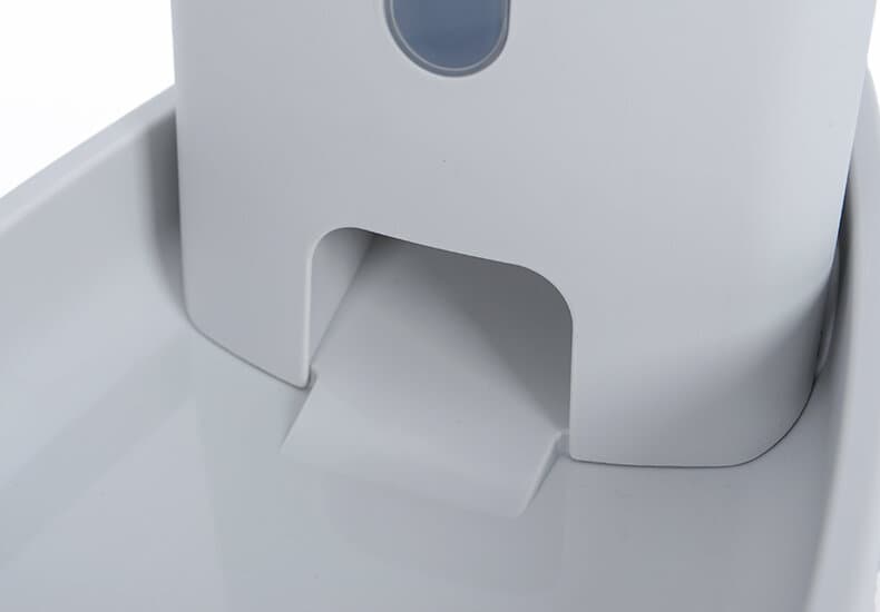 Dry Food Dispenser 2