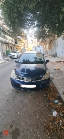 Nissan Versa — photo 3