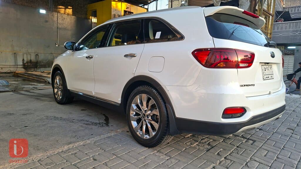 KIA Sorento — photo 12