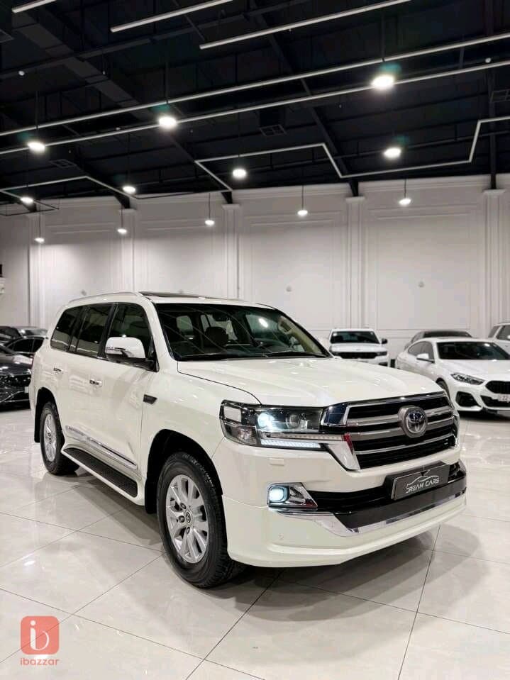 Toyota Land Cruiser GXR — photo 3