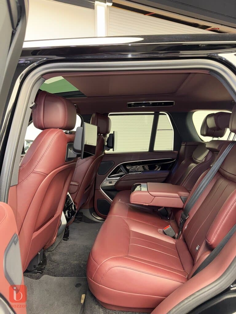 Land Rover Range Rover Vogue — photo 12