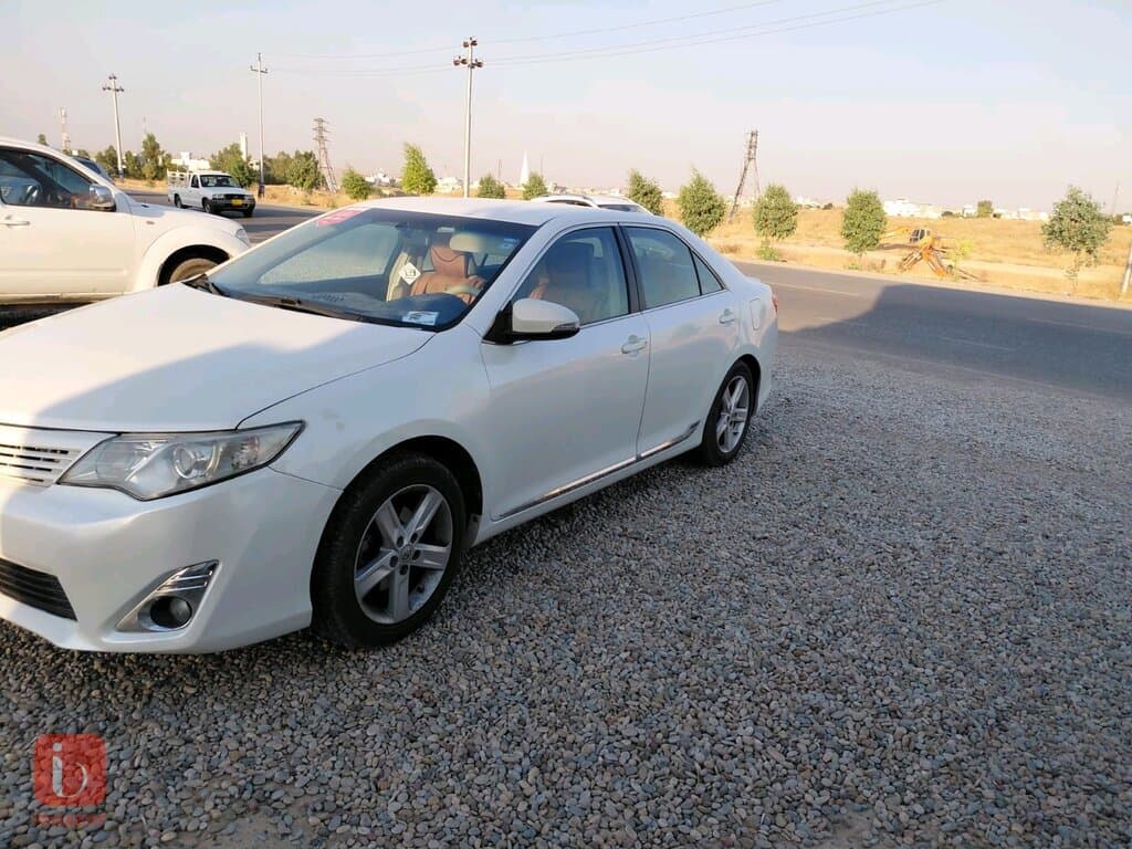 تويوتا كامري LE — photo 3