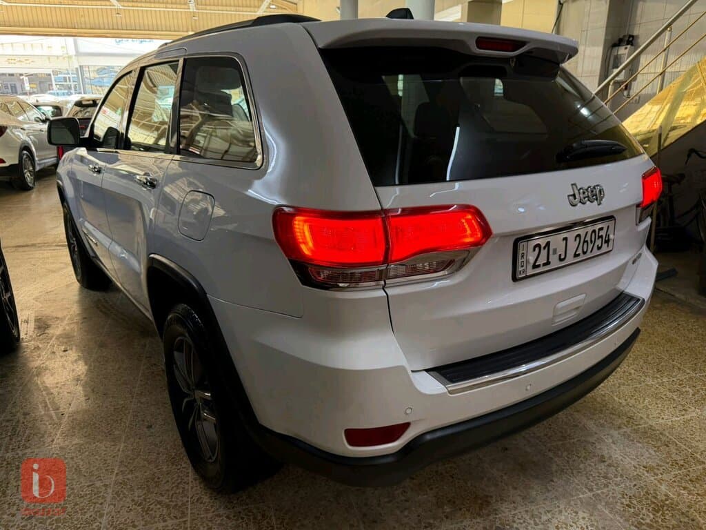 Jeep Grand Cherokee Limited — photo 10