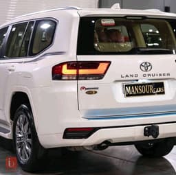 Toyota Land Cruiser GXR — photo 4