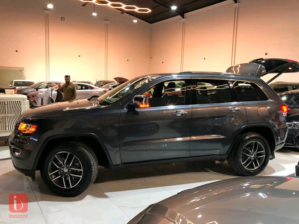 Jeep Grand Cherokee Limited — photo 3