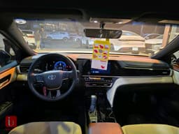 Toyota Camry LE — photo 8