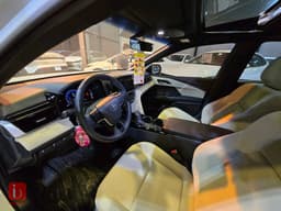 Toyota Camry LE — photo 9