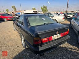 BMW 5-Series 530i — photo 4