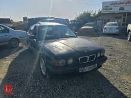 BMW 5-Series 530i — photo 2