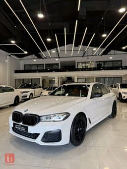 BMW 5-Series 530i — photo 2