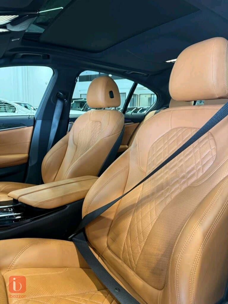 BMW 5-Series 530i — photo 4