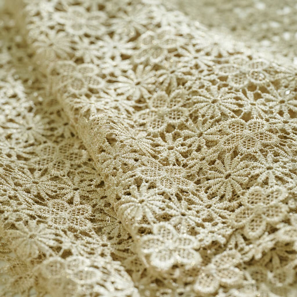 Home & You Lace Table Runner — photo 2