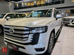 Toyota Land Cruiser GXR — photo 1