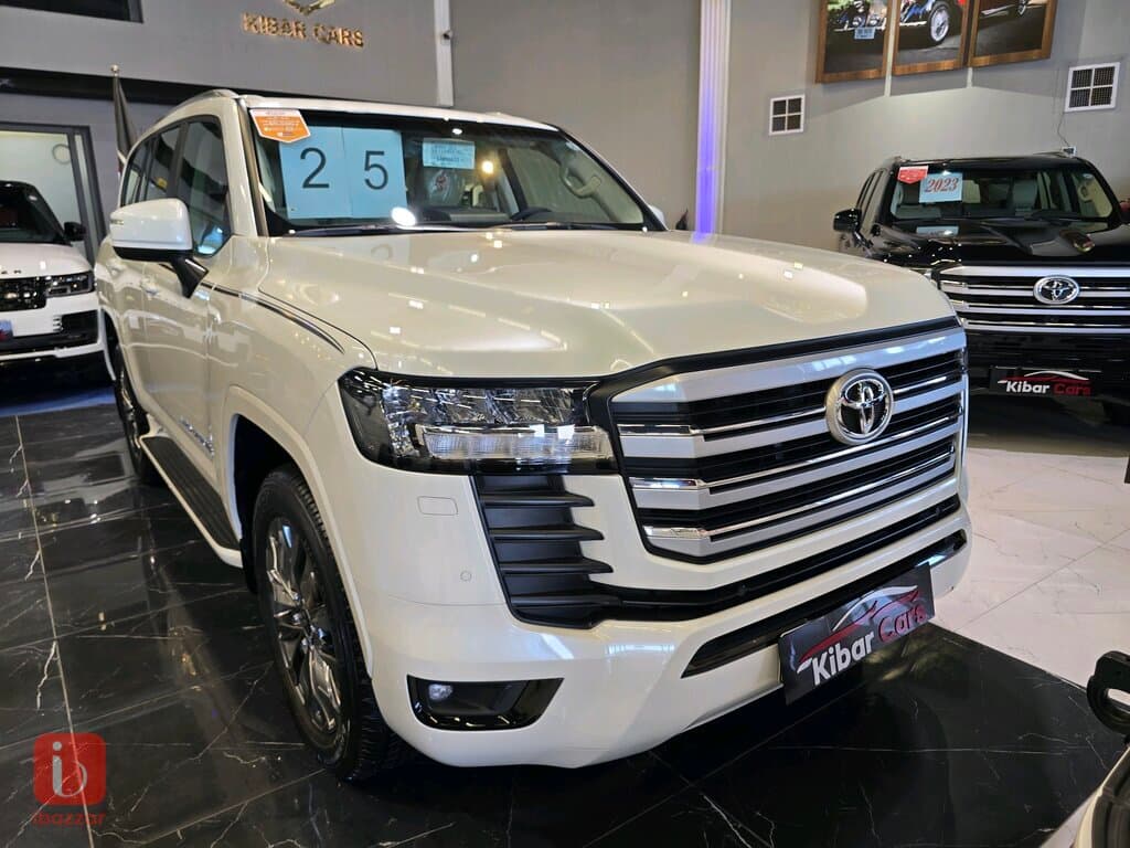 Toyota Land Cruiser GXR — photo 2