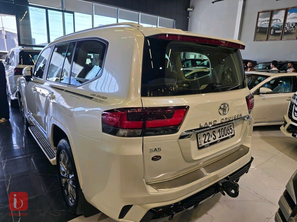 تويوتا لاند كروزر GXR Limited — photo 4