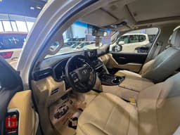 Toyota Land Cruiser GXR — photo 6