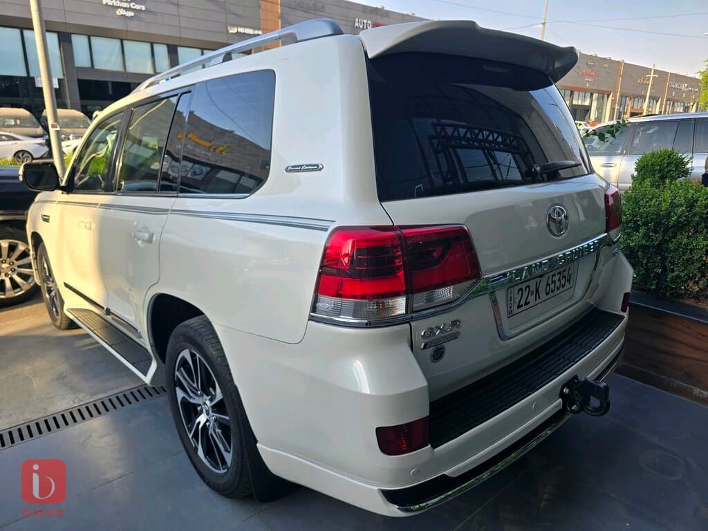 Toyota Land Cruiser GXR — photo 2