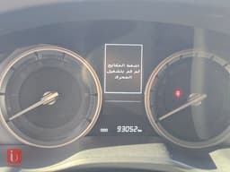 Toyota Land Cruiser GXR — photo 7