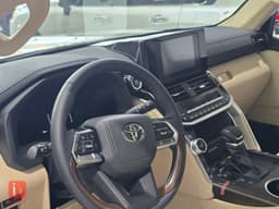 Toyota Land Cruiser GXR — photo 8