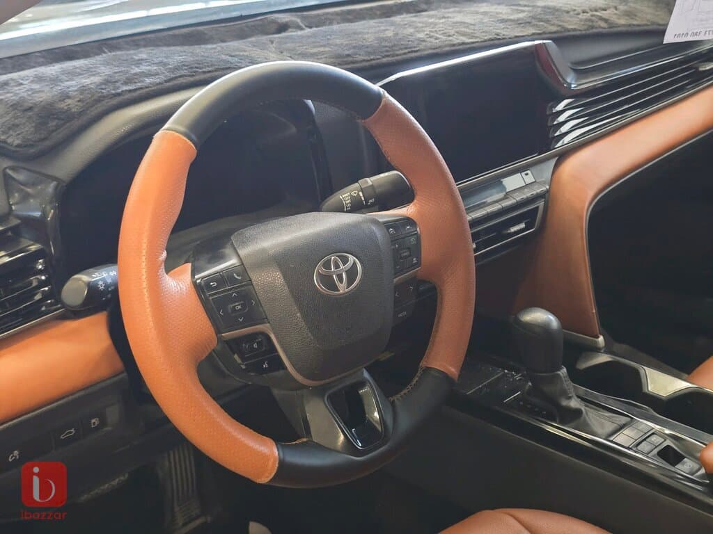 Toyota Camry XSE — photo 6