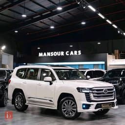 Toyota Land Cruiser GXR Limited — photo 1