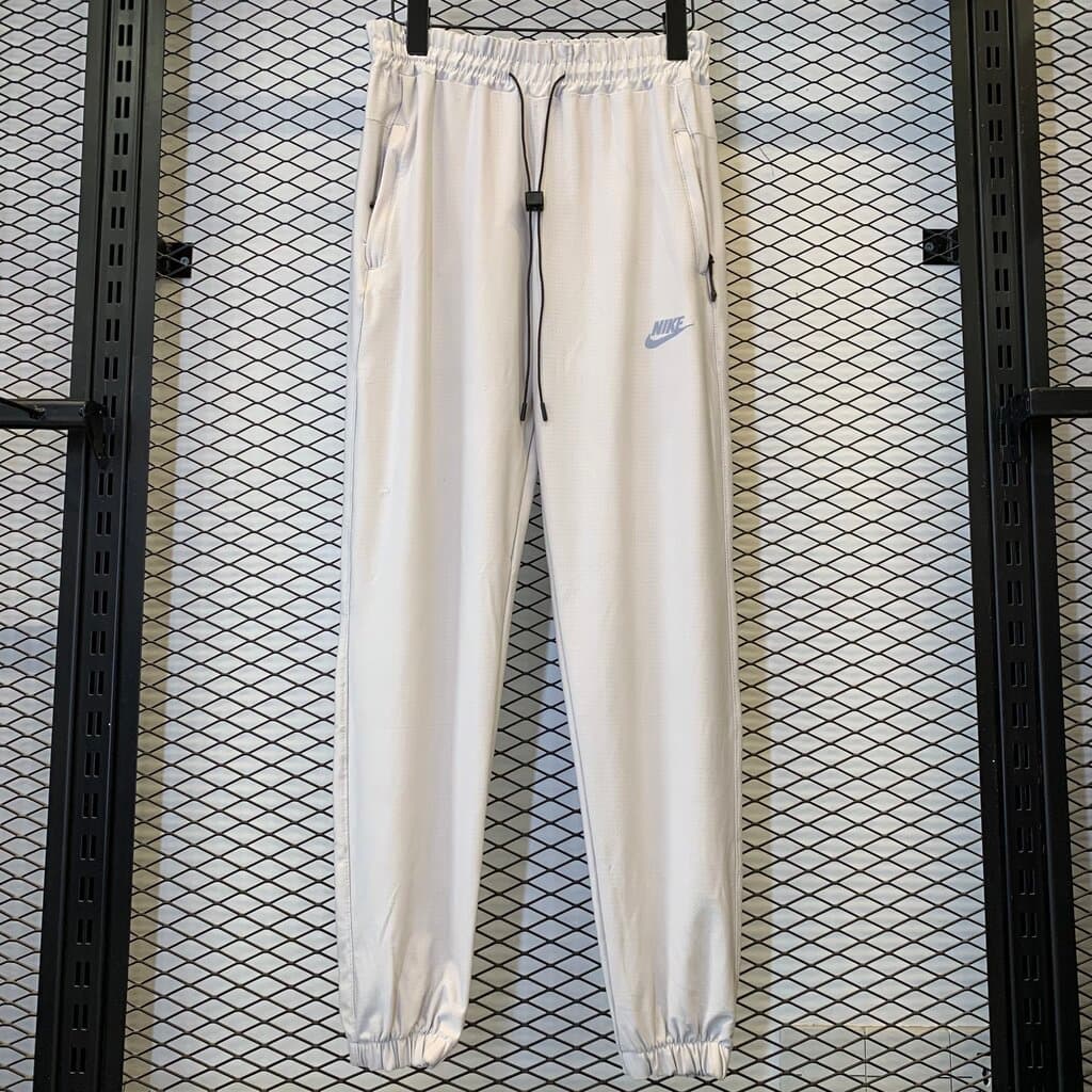 Nike Men's Tracksuit Bottoms - Off White (S)