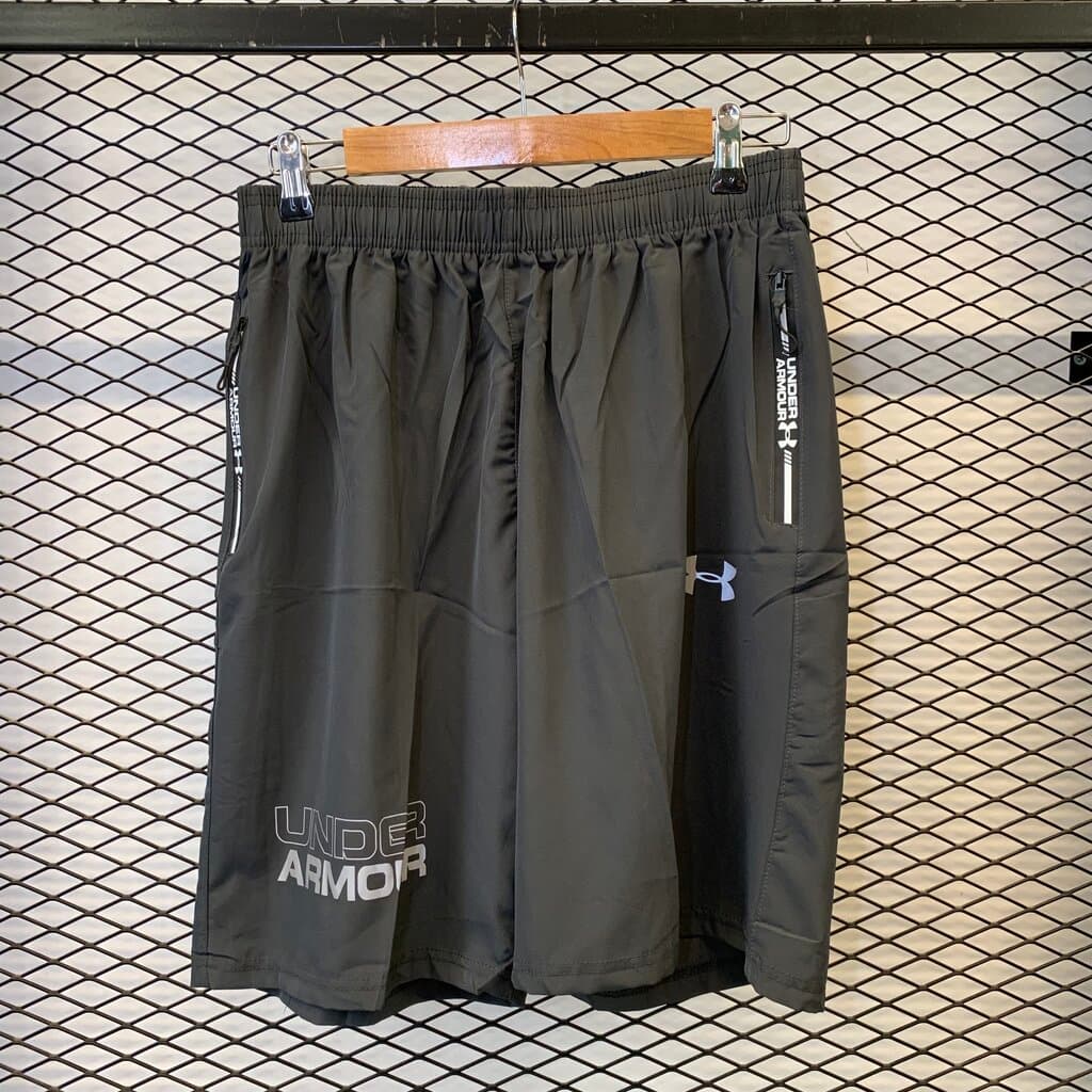 Under Armour Men's Athletic Shorts - Gray (M)
